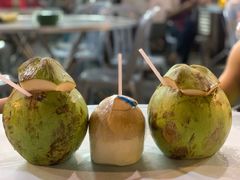 泰国香椰子-明记烧鱼美味店