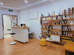 -至艾推拿院·三伏灸(昆城广场店)