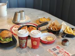 -必胜客(世纪港湾店)