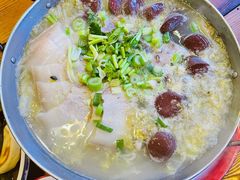 -闯关东东北农家菜(崂山石老人店)