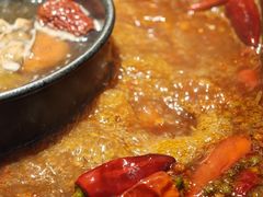 -老牌坊云南鱼豆花火锅(哈西万达店)