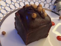 -LES ELITES 英集荟(南京西路店)