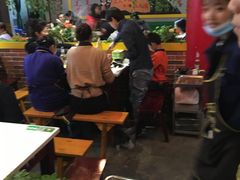 大堂-钢管厂五区小郡肝串串香(滨江店)