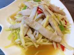 -覃记海鲜美食餐厅