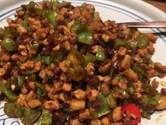 -云海肴·汽锅鸡·云南菜(天山百盛优客店)