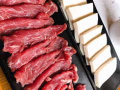 现切牛肉-捞围鲜·港式打边炉(海阳路店)