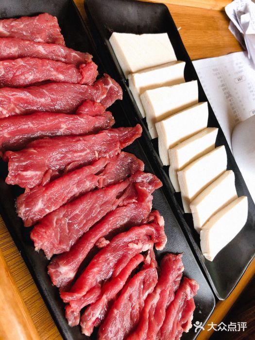 捞围鲜·港式打边炉(海阳路店)现切牛肉图片