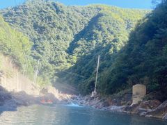-安吉龙王山峡谷漂流