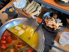 红颜花胶鸡鸳鸯锅-湊湊火锅·茶憩(南京东路悦荟店)