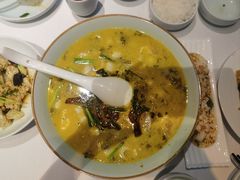 汉中酸菜江团鱼-江城小馆陕南妈妈菜·全球旅行餐厅(钟楼店)