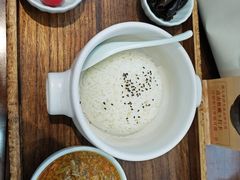 -蟹上黄·蟹黄面·江南糖水(人民广场店)