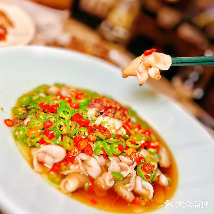 正宗京味果木烤鸭就在御掌柜