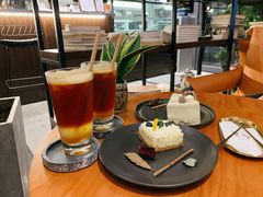 酸奶芝士蛋糕-25#COFFEE(古地石店)