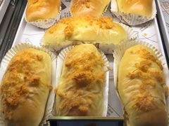 肉松肠仔包-浓心爷爷·现烤面包(荔胜广场店)