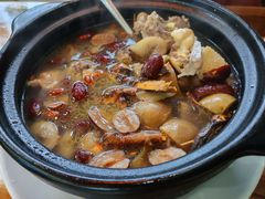 无花果浸胡须鸡-老客家美食• 竹筒饭• 河鲜(龙门永汉店)