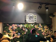 -嗨辣小聚·盘锦河蟹·海鲜烧烤龙虾(盘锦十年好店)