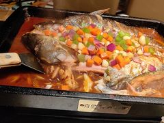 -夯鱼烤鱼·尔滨地标美食(中央商场店)