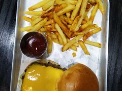 -Grinder 绞肉机汉堡(武定路店)