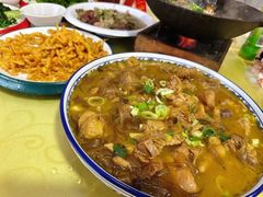 -华龙特色大骨鸡农家菜馆