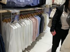 -优衣库(上海金桥国际商业广场店)