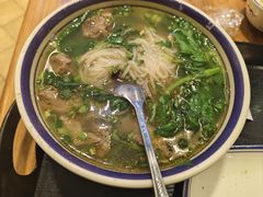 -云阿蛮云南生烫牛肉米线(奉贤路店)