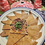 姐妹聚餐好去处，这家店圣诞氛围已拉满❗