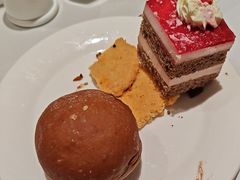 -晶丽香榭自助餐(南京大饭店)