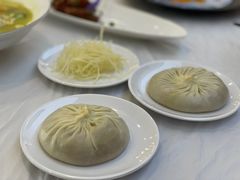 陈士荣蟹黄汤包-鸿运酒楼