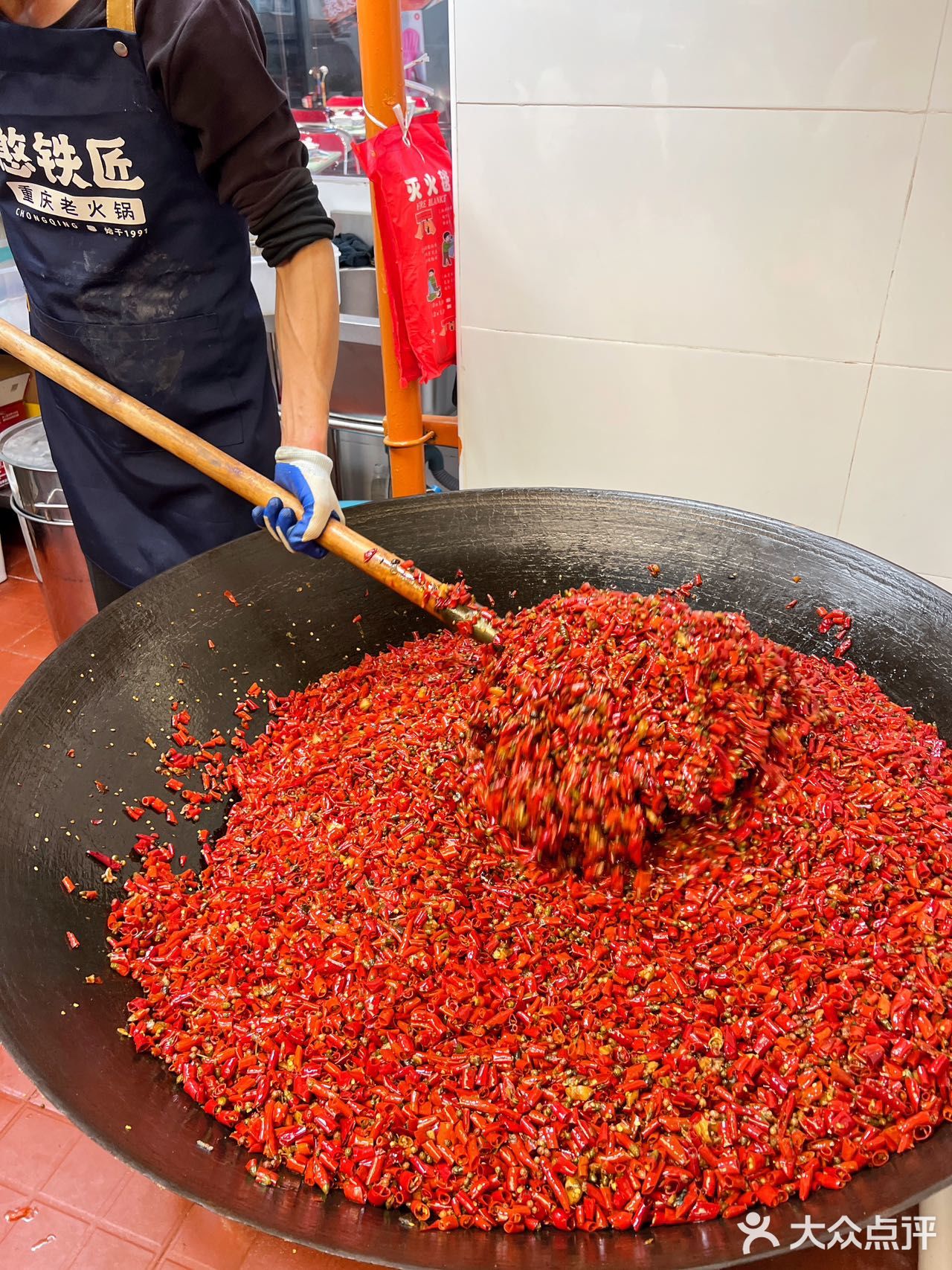 深圳首家手工炒料的重庆火锅🔥憨铁匠味道tai顶了‼️