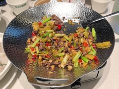 -绿草地·湘菜(悦方ID mall店)