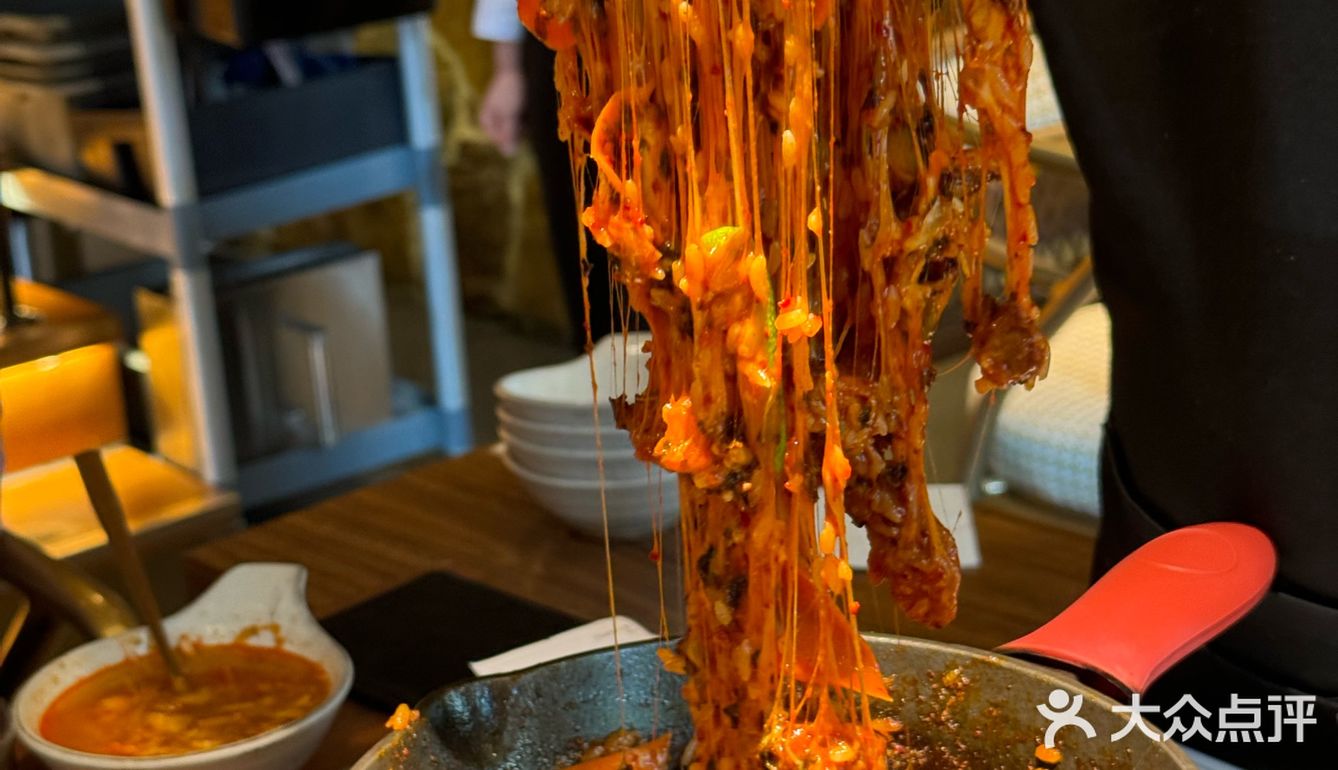 大概是杭州蕞好吃的烤肉了！！！生菜小食无限续