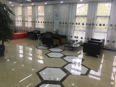 -茂菊口腔连锁(浦东南路店)