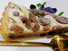 吐鲁番葡萄干酸乳酪派-丝路有约·优雅新疆菜(万宴城店)