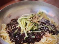 韩国炸酱面-小公洞韩式豆腐村