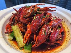 -肥肥虾庄·金牌油焖大虾(汉街SKP店)