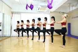 -亚太瑜伽普拉提学院