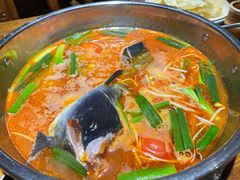 -快活林酸汤鱼鲜品火锅店(甲秀楼店)