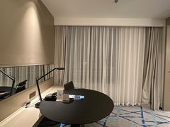 -上海漕河泾万丽酒店