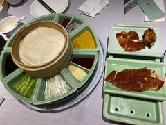 鸭皮沾跳跳糖-羲和雅苑•北京烤鸭(国贸商城店)