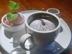 熔岩巧克力蛋糕-MARU玛露音乐餐厅(前滩世贸店)