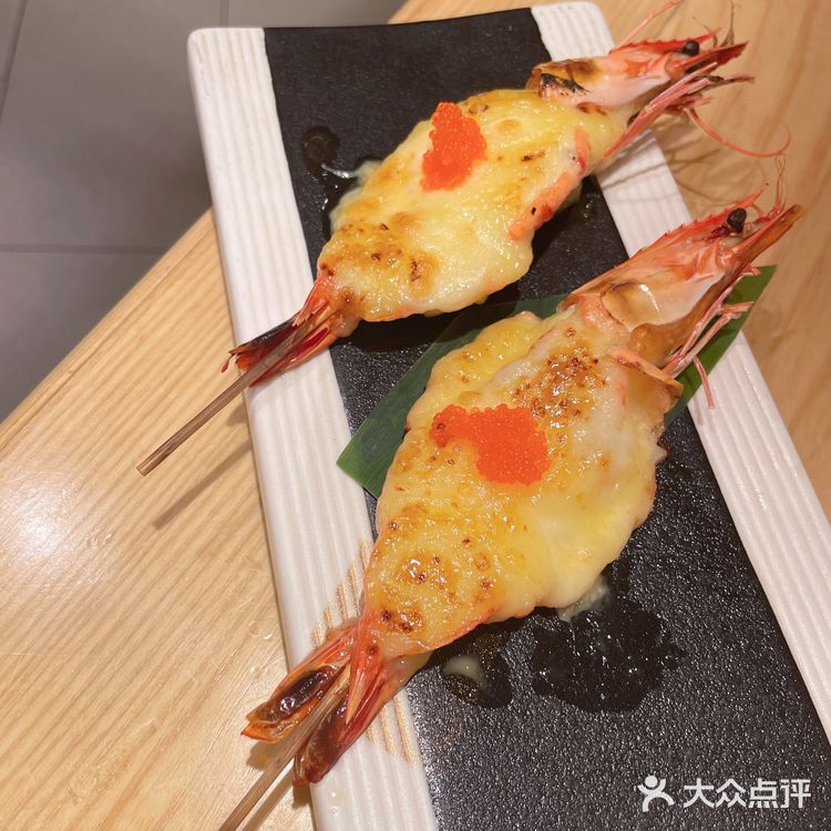 18元/个，年糕绵软，海苔咬不动，年糕里的芝士很腻