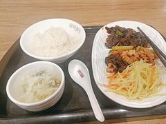 -大食代美食广场(上海中心店)