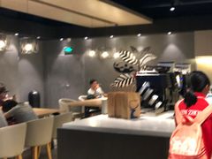 大堂-瑞幸咖啡(新世界中心店)