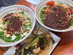 特色三合一-手擀菠菜面(西康路店)