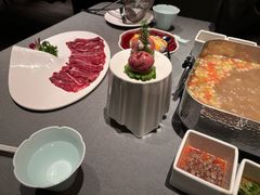 -左庭右院鲜牛肉火锅黑金店(陆家嘴中心店)