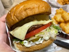 -The Habit Burger Grill 哈比特汉堡(爱琴海店)