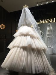 -MANLI BRIDAL婚纱