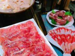 -重庆袁老四火锅(兖州九州新天地店)