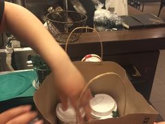 -星巴克臻选(盐城金鹰聚龙湖店)