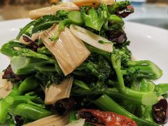 -鑫巴蜀小镇 · 水煮鱼专研店(玉桥店)